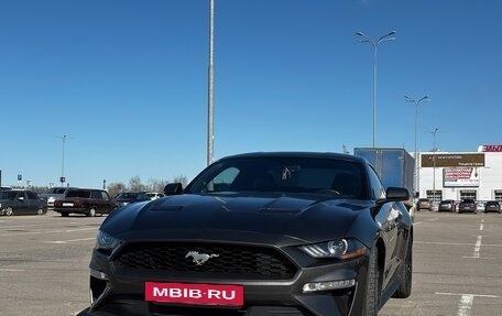 Ford Mustang VI рестайлинг, 2020 год, 3 250 000 рублей, 6 фотография