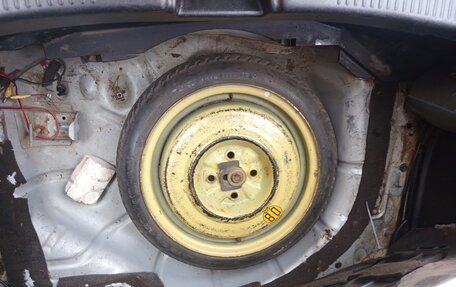 Mazda 323, 1997 год, 210 000 рублей, 15 фотография