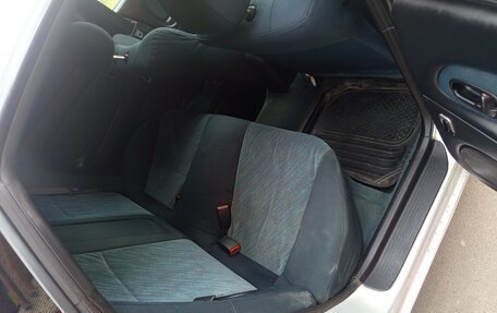 Mazda 323, 1997 год, 210 000 рублей, 18 фотография