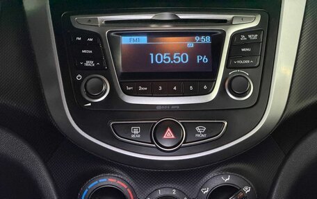 Hyundai Solaris II рестайлинг, 2015 год, 960 000 рублей, 16 фотография