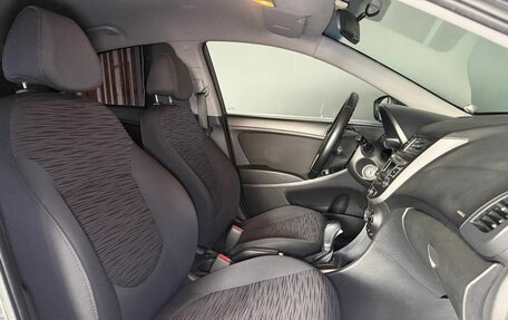 Hyundai Solaris II рестайлинг, 2015 год, 960 000 рублей, 10 фотография