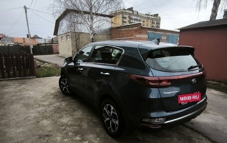 KIA Sportage IV рестайлинг, 2018 год, 2 150 000 рублей, 4 фотография