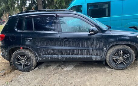 Volkswagen Tiguan I, 2010 год, 569 000 рублей, 3 фотография