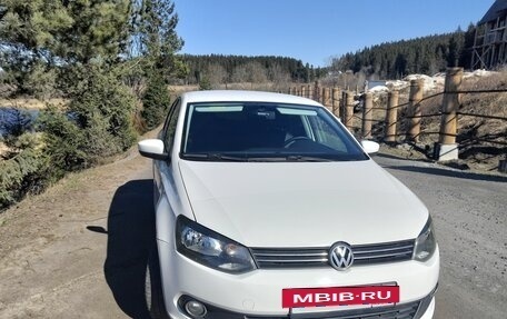 Volkswagen Polo VI (EU Market), 2013 год, 800 000 рублей, 2 фотография
