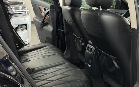 Infiniti QX70, 2017 год, 2 800 000 рублей, 18 фотография