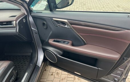 Lexus RX IV рестайлинг, 2016 год, 3 850 000 рублей, 6 фотография