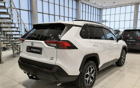 Toyota RAV4, 2019 год, 3 750 000 рублей, 6 фотография