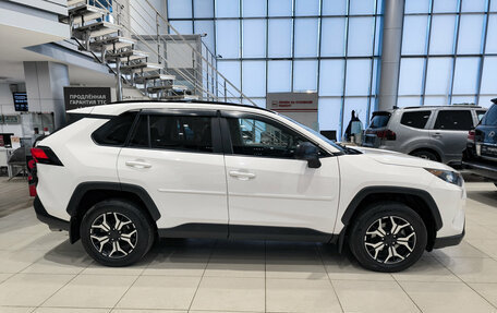Toyota RAV4, 2019 год, 3 750 000 рублей, 5 фотография