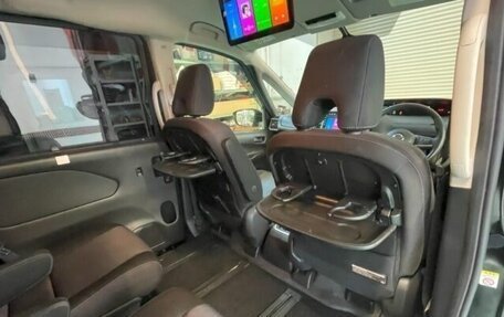 Nissan Serena IV, 2017 год, 1 900 000 рублей, 7 фотография