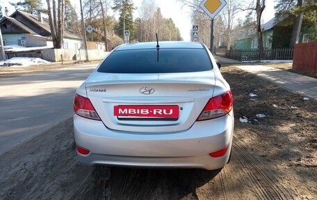 Hyundai Solaris II рестайлинг, 2011 год, 680 000 рублей, 2 фотография