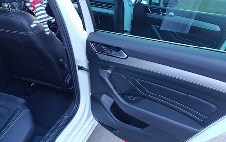 Volkswagen Passat B8 рестайлинг, 2020 год, 2 690 000 рублей, 23 фотография