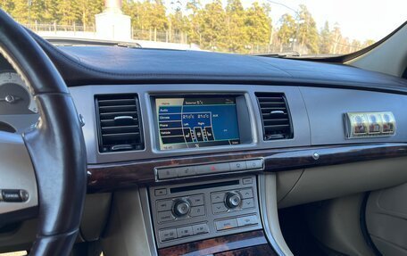 Jaguar XF I рестайлинг, 2010 год, 800 000 рублей, 27 фотография