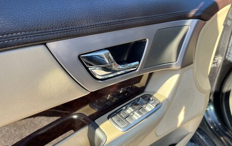 Jaguar XF I рестайлинг, 2010 год, 800 000 рублей, 25 фотография