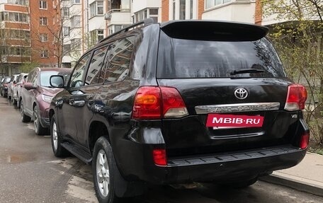 Toyota Land Cruiser 200, 2010 год, 2 750 000 рублей, 4 фотография