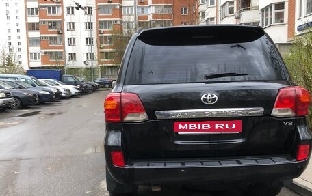 Toyota Land Cruiser 200, 2010 год, 2 750 000 рублей, 5 фотография