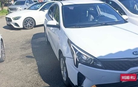 KIA Rio IV, 2021 год, 1 100 000 рублей, 6 фотография