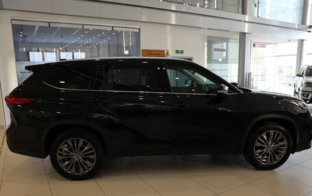 Toyota Highlander, 2025 год, 5 650 000 рублей, 4 фотография