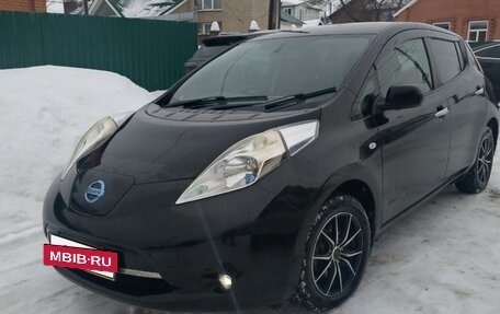 Nissan Leaf I, 2013 год, 1 350 000 рублей, 5 фотография
