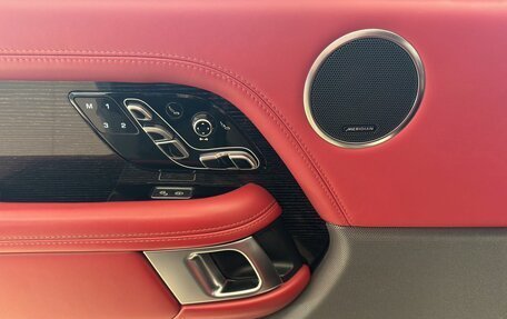 Land Rover Range Rover IV рестайлинг, 2019 год, 8 890 000 рублей, 12 фотография