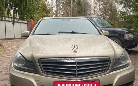 Mercedes-Benz C-Класс, 2011 год, 1 150 000 рублей, 1 фотография