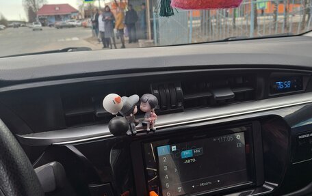 Toyota Corolla, 2013 год, 1 300 000 рублей, 5 фотография