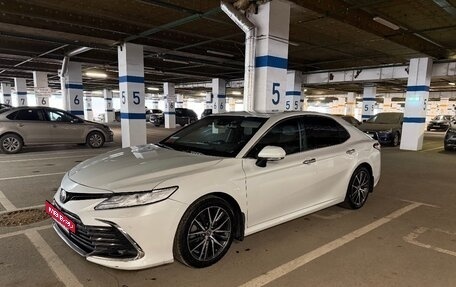 Toyota Camry, 2021 год, 3 500 000 рублей, 2 фотография