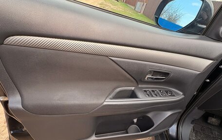 Mitsubishi Outlander III рестайлинг 3, 2012 год, 1 170 000 рублей, 12 фотография