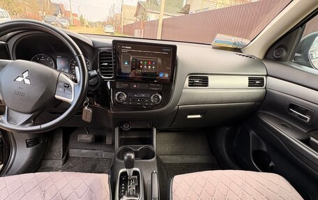 Mitsubishi Outlander III рестайлинг 3, 2012 год, 1 170 000 рублей, 13 фотография