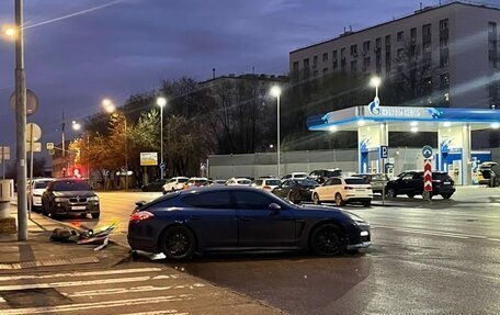 Porsche Panamera II рестайлинг, 2011 год, 2 000 000 рублей, 2 фотография