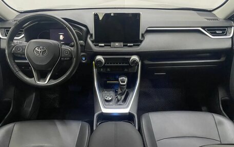 Toyota RAV4, 2021 год, 3 599 000 рублей, 10 фотография