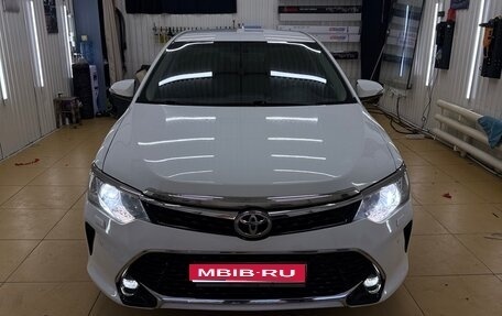 Toyota Camry, 2018 год, 1 980 000 рублей, 1 фотография