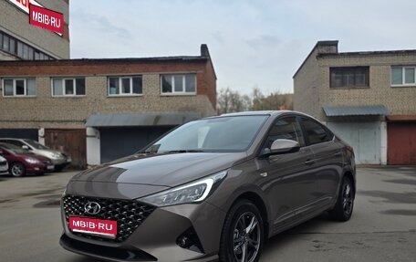 Hyundai Solaris II рестайлинг, 2021 год, 1 700 000 рублей, 1 фотография