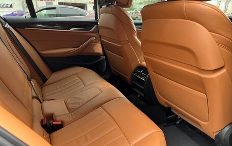 BMW 5 серия, 2019 год, 3 700 000 рублей, 15 фотография