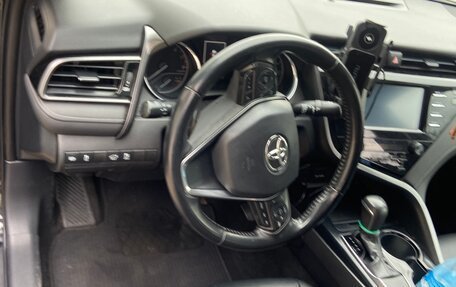 Toyota Camry, 2019 год, 2 380 000 рублей, 8 фотография