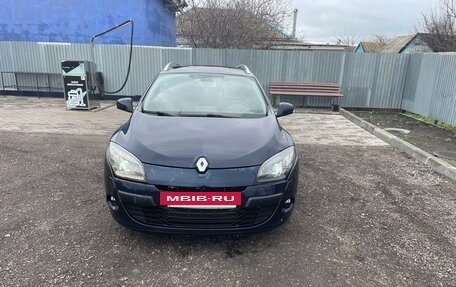 Renault Megane III, 2010 год, 750 000 рублей, 10 фотография