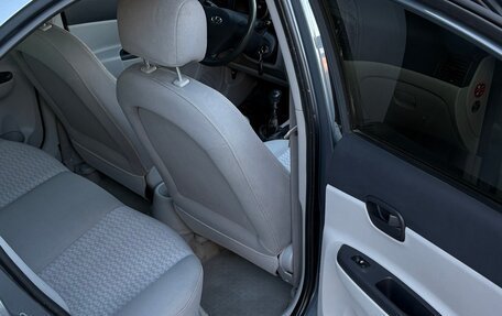 Hyundai Verna II, 2007 год, 500 000 рублей, 8 фотография