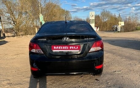 Hyundai Solaris II рестайлинг, 2013 год, 450 000 рублей, 2 фотография