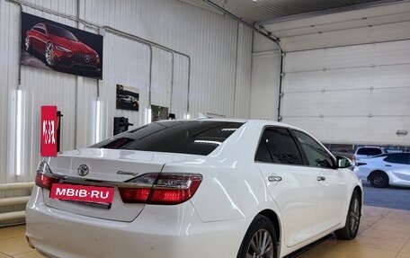 Toyota Camry, 2018 год, 1 980 000 рублей, 5 фотография