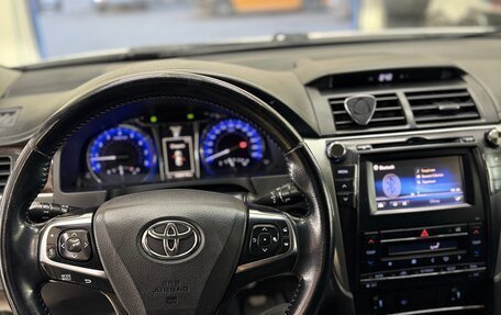 Toyota Camry, 2018 год, 1 980 000 рублей, 13 фотография