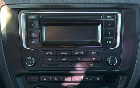 Volkswagen Jetta VI, 2015 год, 1 450 000 рублей, 16 фотография