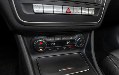 Mercedes-Benz GLA, 2019 год, 2 720 000 рублей, 19 фотография