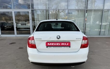 Skoda Rapid I, 2015 год, 1 031 000 рублей, 6 фотография