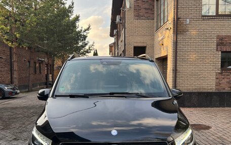 Mercedes-Benz V-Класс, 2016 год, 4 400 000 рублей, 2 фотография