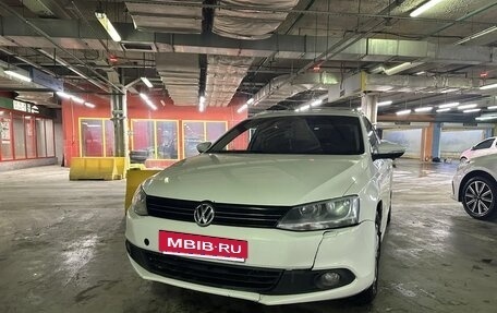Volkswagen Jetta VI, 2013 год, 773 373 рублей, 4 фотография