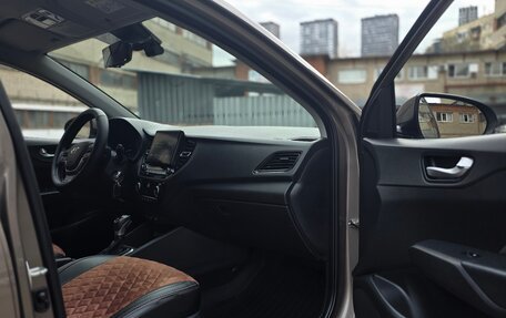 Hyundai Solaris II рестайлинг, 2021 год, 1 700 000 рублей, 6 фотография