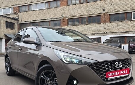 Hyundai Solaris II рестайлинг, 2021 год, 1 700 000 рублей, 2 фотография