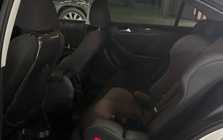 Volkswagen Jetta VI, 2013 год, 773 373 рублей, 8 фотография