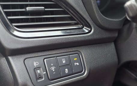 Hyundai Solaris II рестайлинг, 2021 год, 1 700 000 рублей, 15 фотография