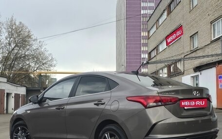 Hyundai Solaris II рестайлинг, 2021 год, 1 700 000 рублей, 20 фотография