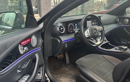 Mercedes-Benz E-Класс, 2019 год, 5 200 000 рублей, 4 фотография